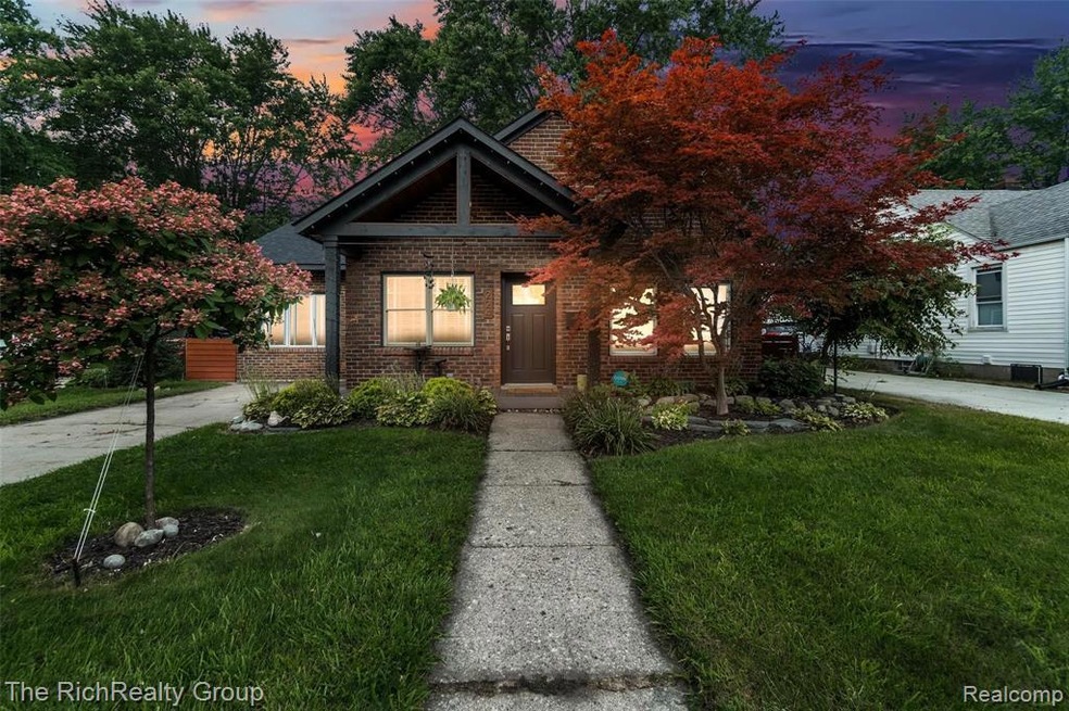 224 Renshaw Ave (1).jpg