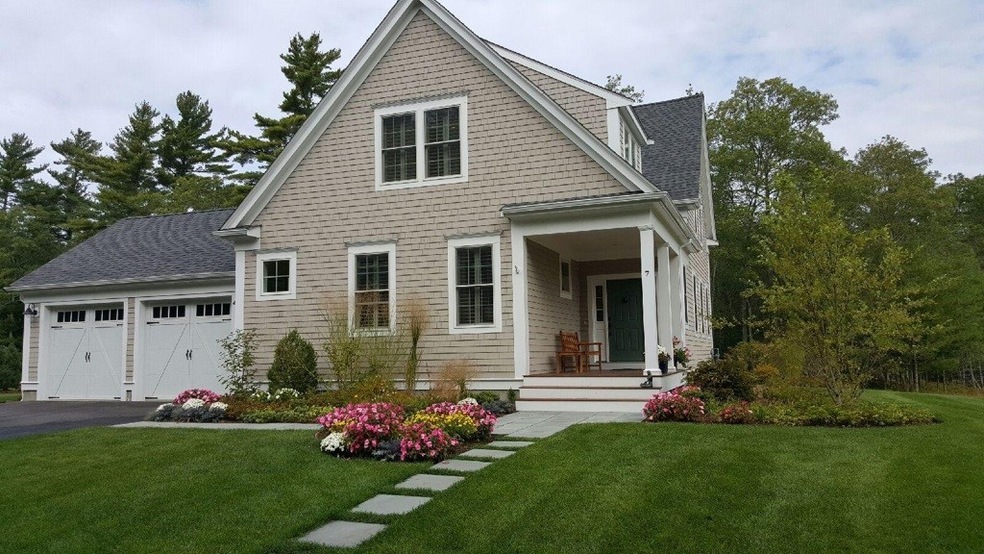 7 Fieldstone Dr, Mattapoisett, MA 02739 - photo 1