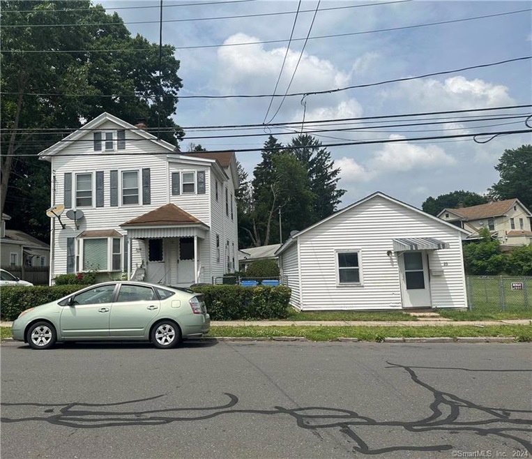 29 Locust St unit 1st floor, New Britain, CT 06051 - photo 1