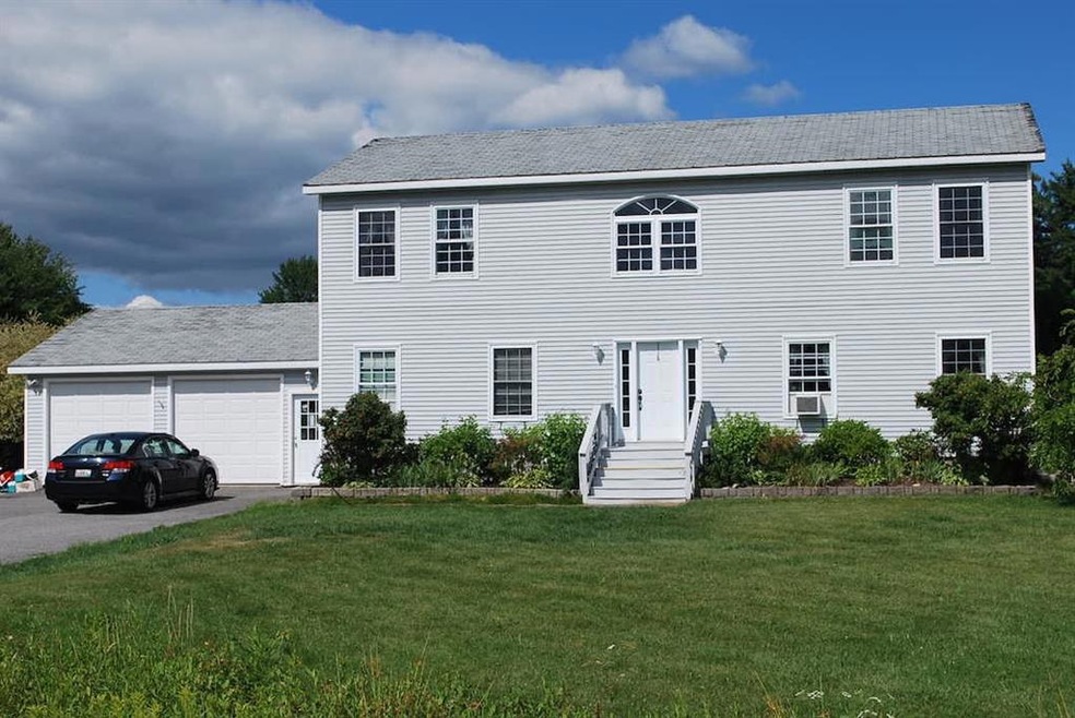 Spacious 4 bedroom home with 2,688...