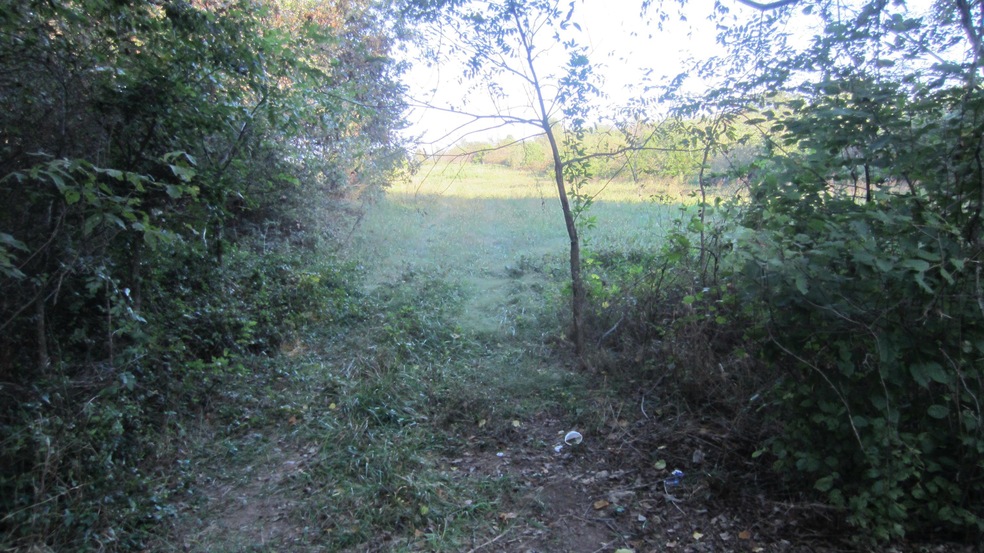 Farm Road 83