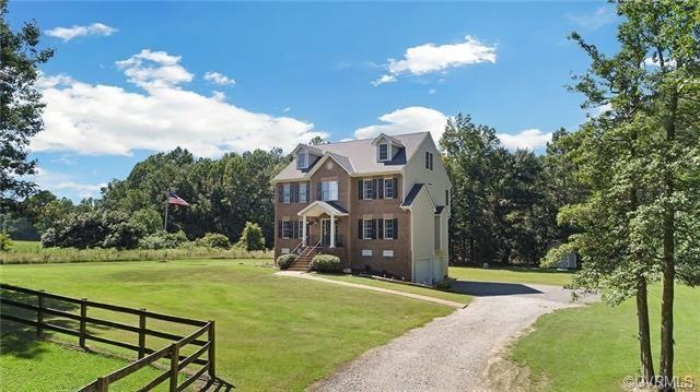 14900 Pleasant Grove Dr, Disputanta, VA 23842 - photo 1