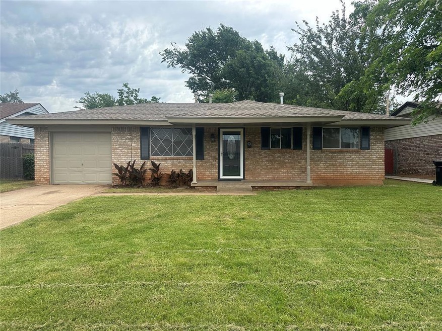 Move-in ready house featuring a garage and a front