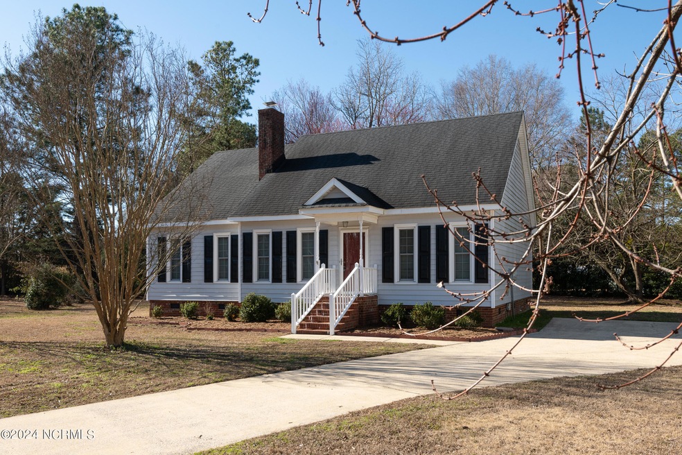 2348 Miller Cir, Winterville, NC 28590 - photo 1