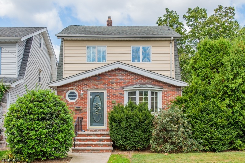 34 Clubb St, Bloomfield, NJ 07003 - photo 1