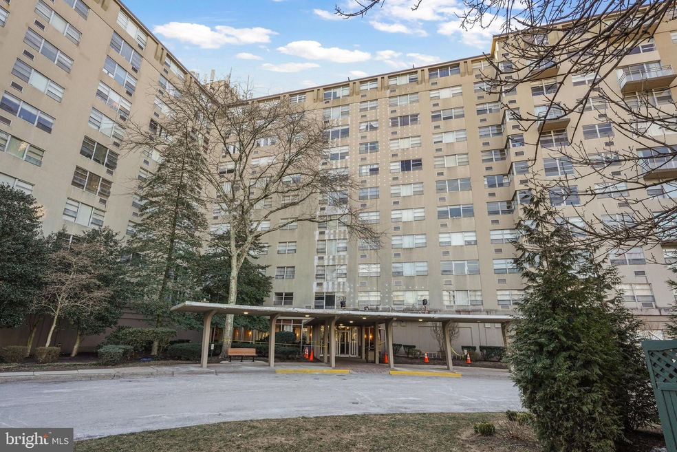 Radnor House unit 906, Bryn Mawr, PA 19010 - photo 1