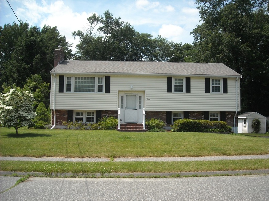 30 Ladyslipper Dr, Shrewsbury, MA 01545 - photo 1