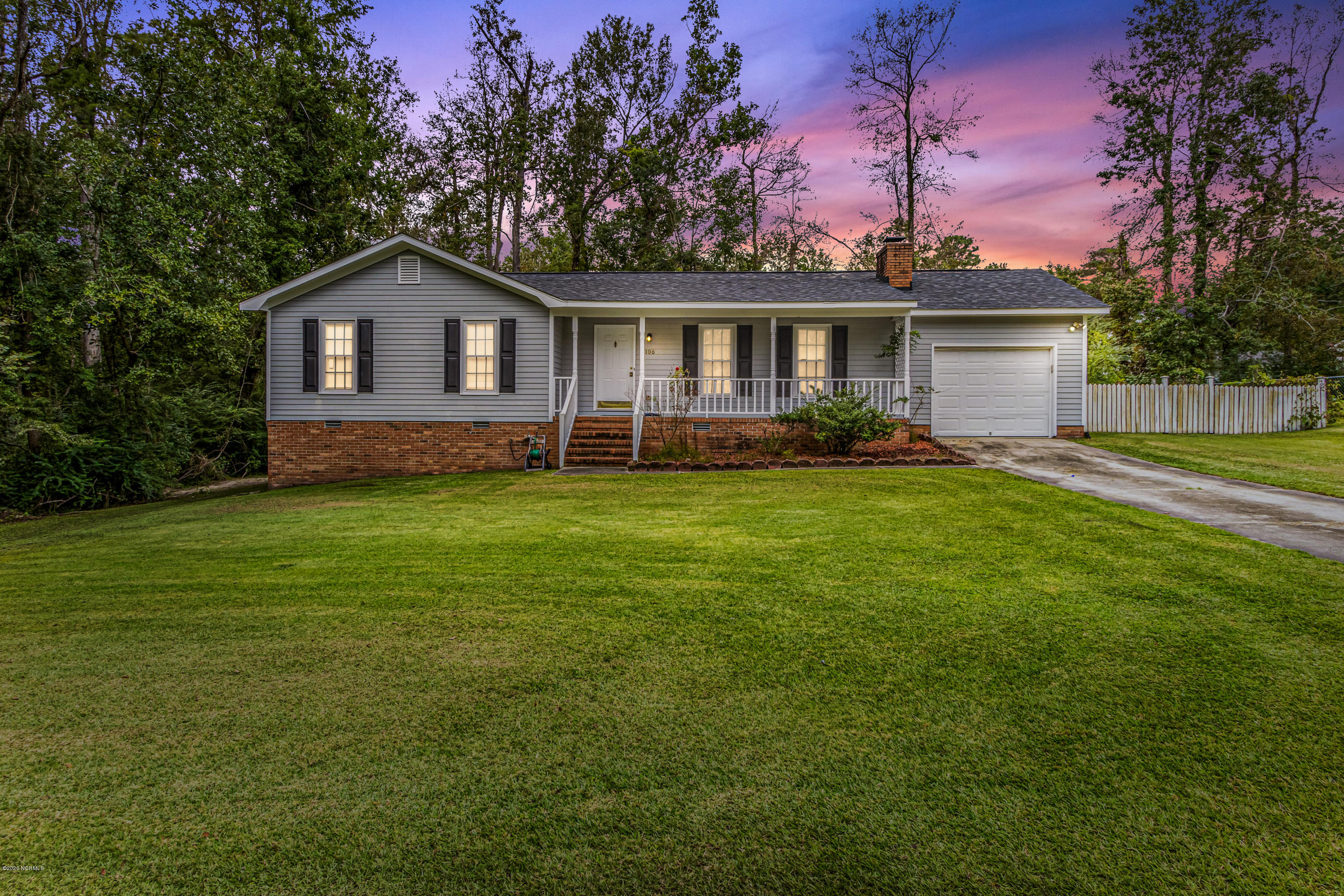 306 Stillwood Dr, Jacksonville, NC 28540 Recently Sold