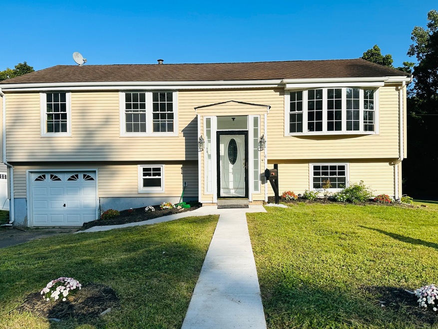 4 David Cir, Windsor, CT 06095 - photo 1