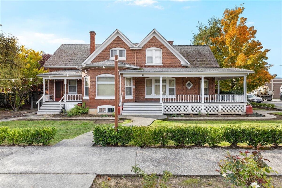 For Sale $750,000 • Co-Listing Agent