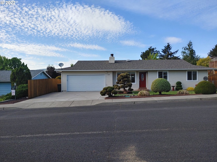 674 Brentwood Dr E, the Dalles, OR 97058 - photo 1