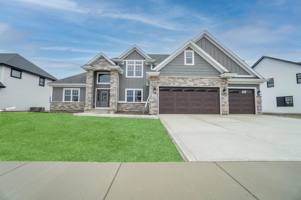 13441 Redbud Dr, Saint John, IN 46373 - photo 1