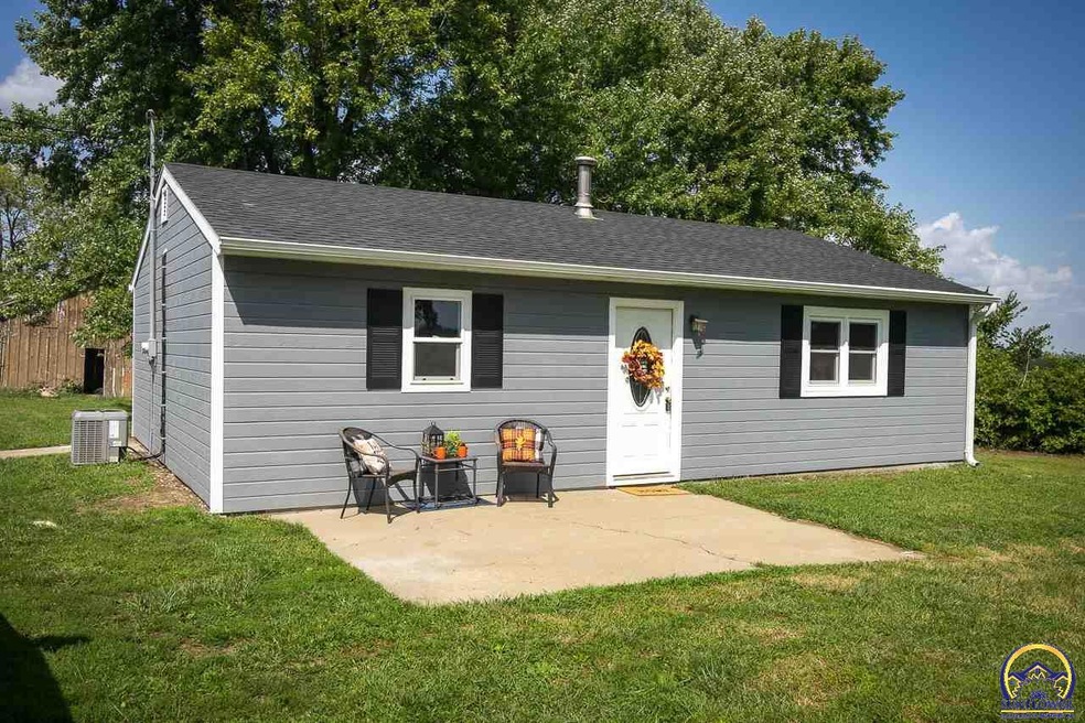 14612 158th Rd, Mayetta, KS 66509 - photo 1
