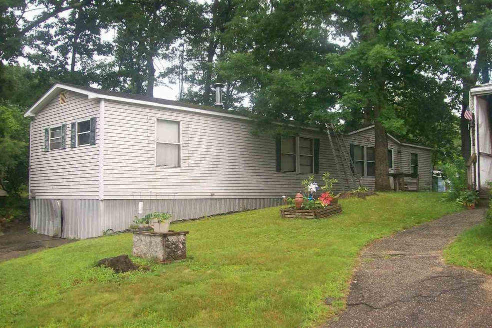 201 Sherwood Glen, Somersworth, NH 03878 - photo 1