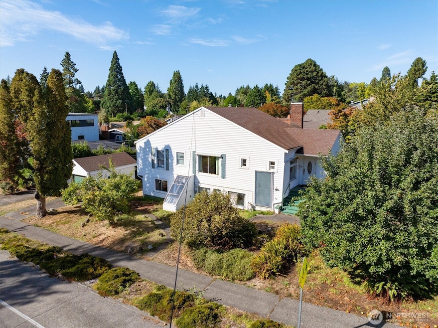 7003 40th Ave NE, Seattle, WA 98115 - photo 1