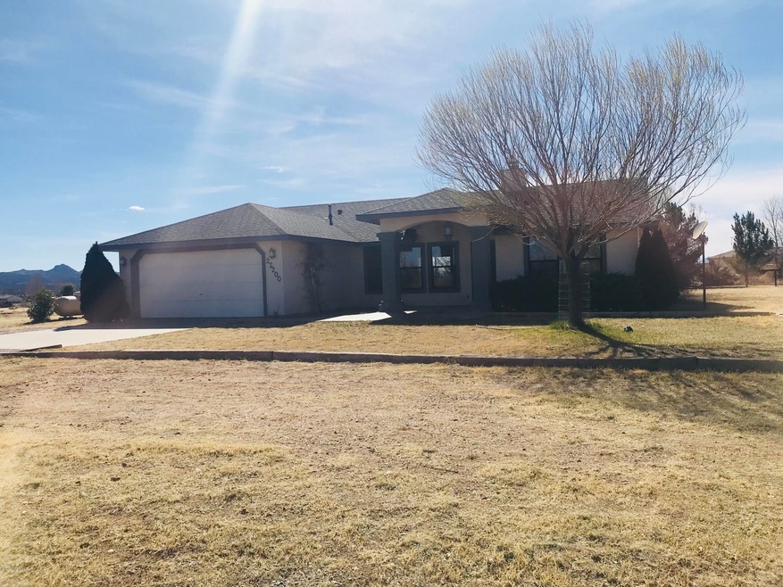 25200 N High Desert Rd, Paulden, AZ 86334 - photo 1