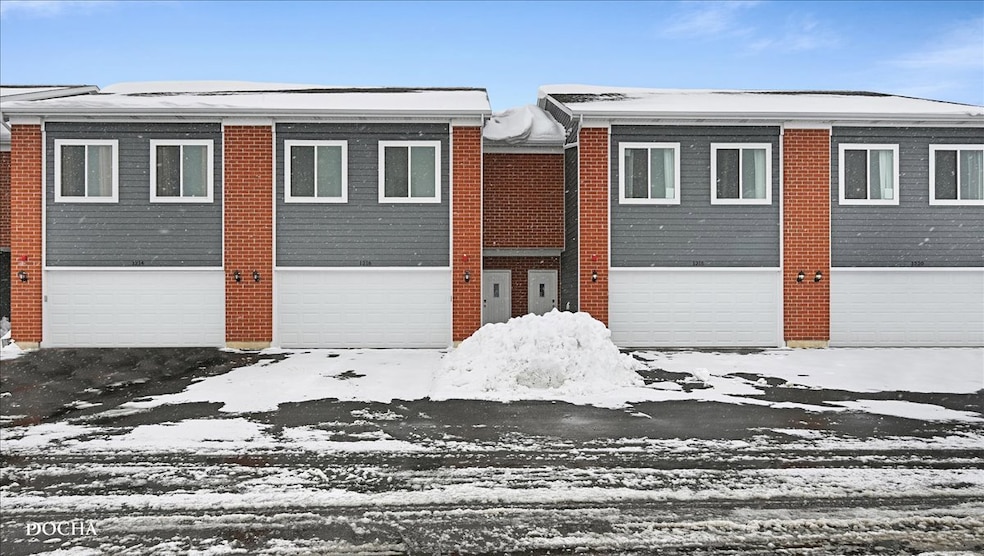 For Sale $299,500 • Co-Listing Agent