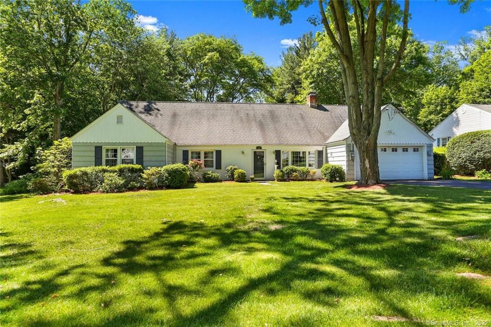 32 Kensington Rd, Stamford, CT 06905 - photo 1