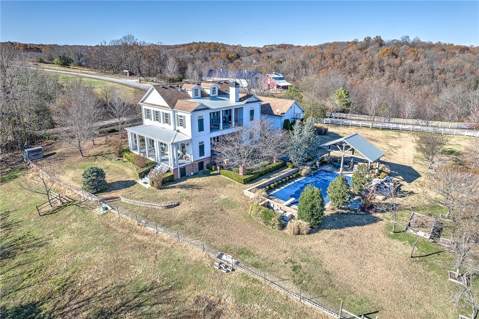 14136 Lake Point Dr, Lowell, AR 72745 - photo 1