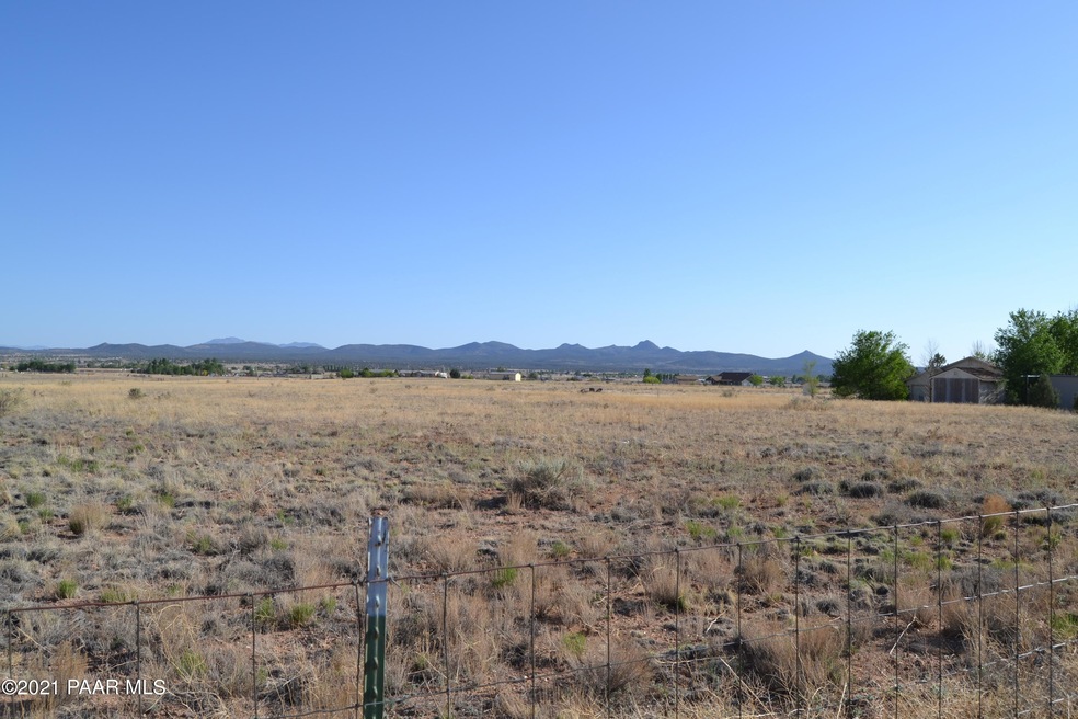 1825 W Big Sky Ranch Rd, Paulden, AZ 86334 - photo 1