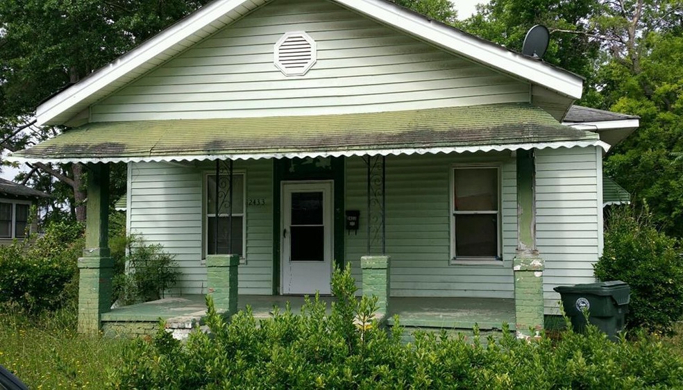 Primary Photo