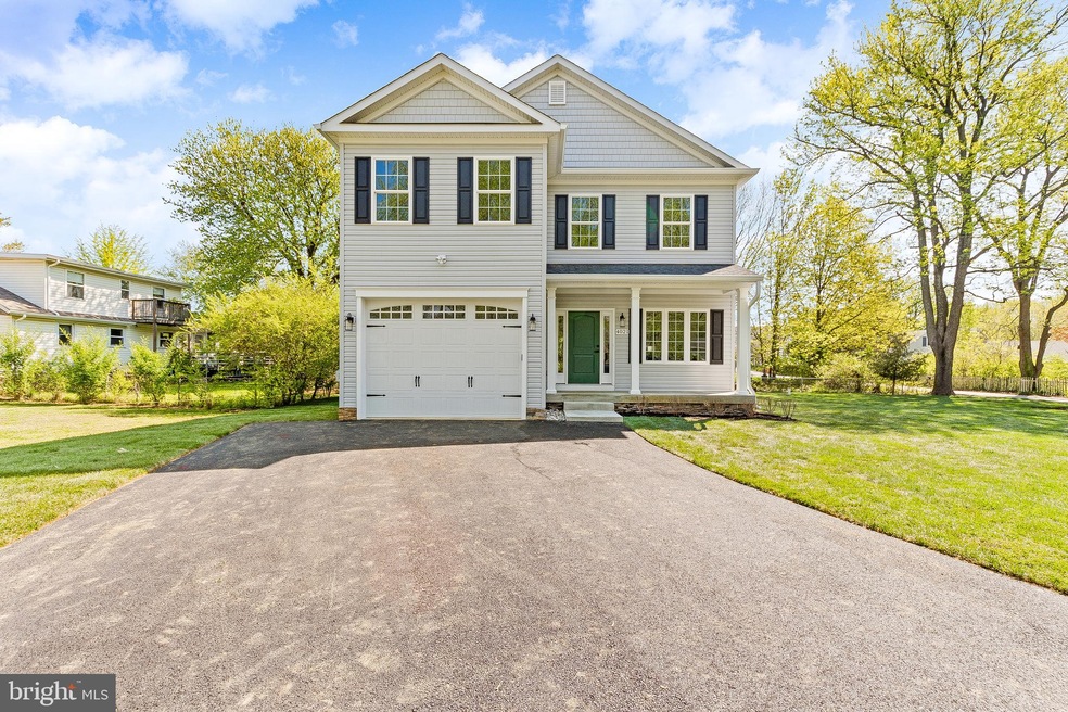 4021 Honeysuckle Dr, Edgewater, MD 21037 - photo 1