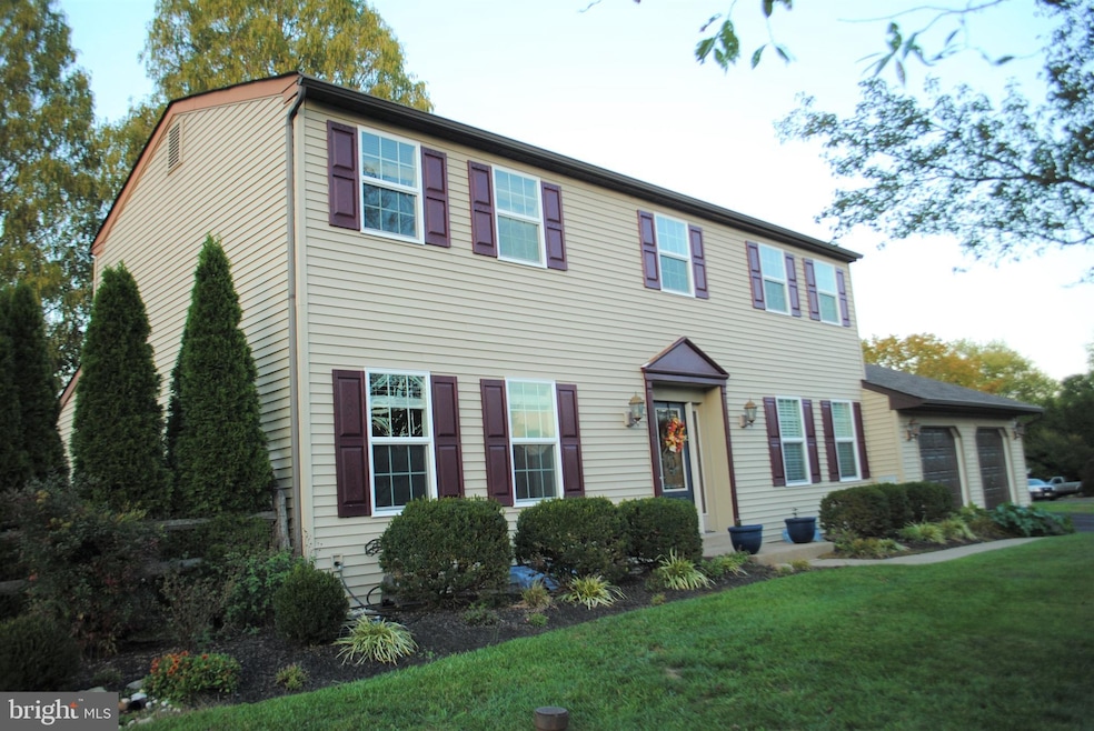 241 Wheatsheaf Ln, Langhorne, PA 19047 - photo 1