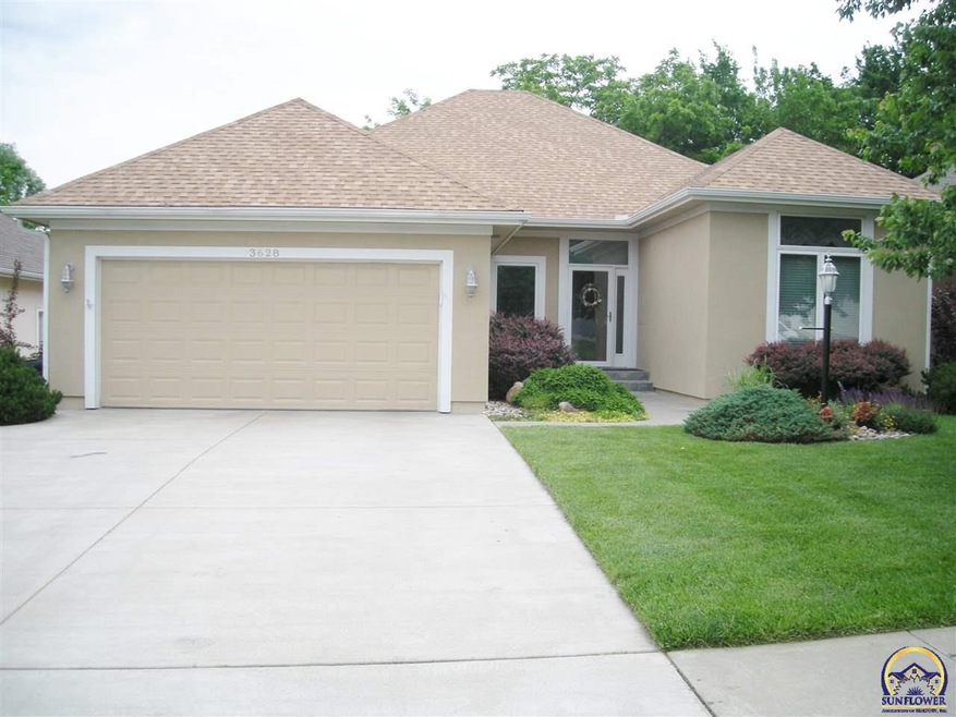 3628 SW Spring Hill Dr, Topeka, KS 66614 - photo 1