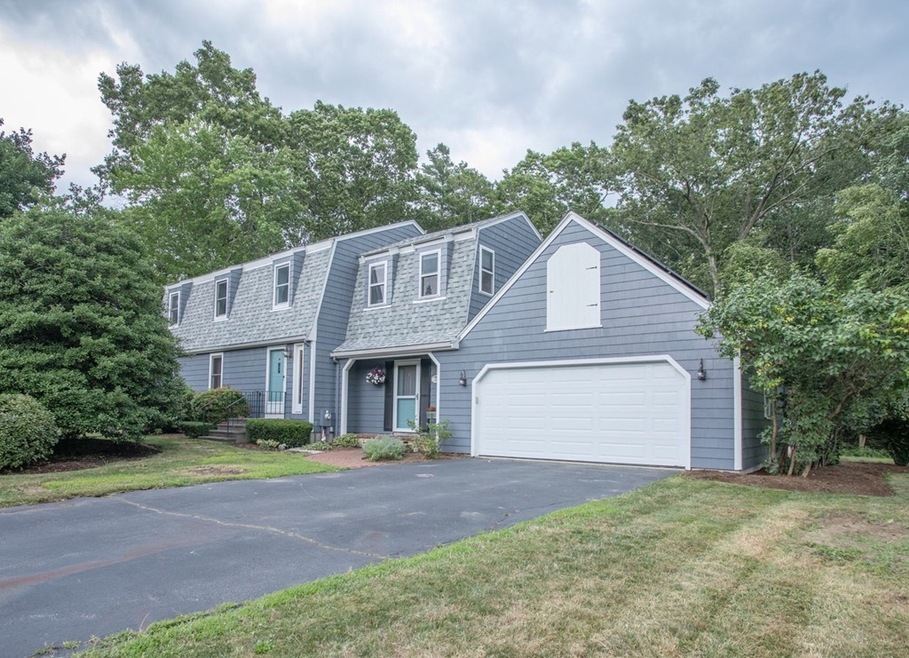 18 Heritage Dr, Rockland, MA 02370 - photo 1