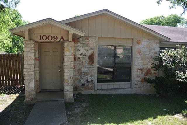 1009 Dartmouth St, San Marcos, TX 78666 - photo 1