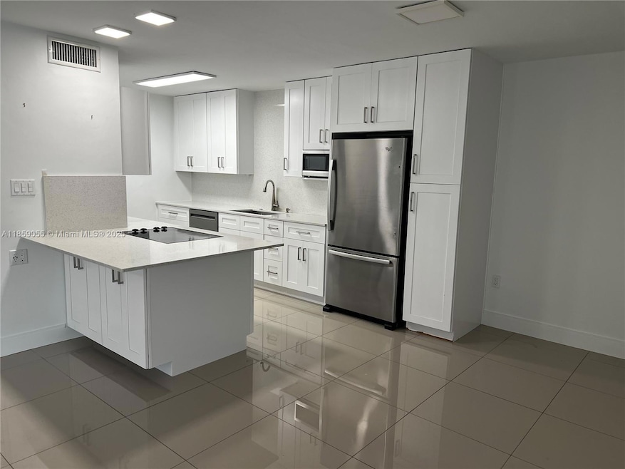 9350 SW 77th Ave unit G1, Miami, FL 33156 - photo 1