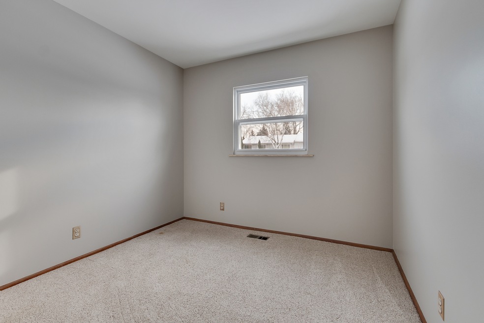 1240 Post Rd, Aurora, IL 60506 - photo 1