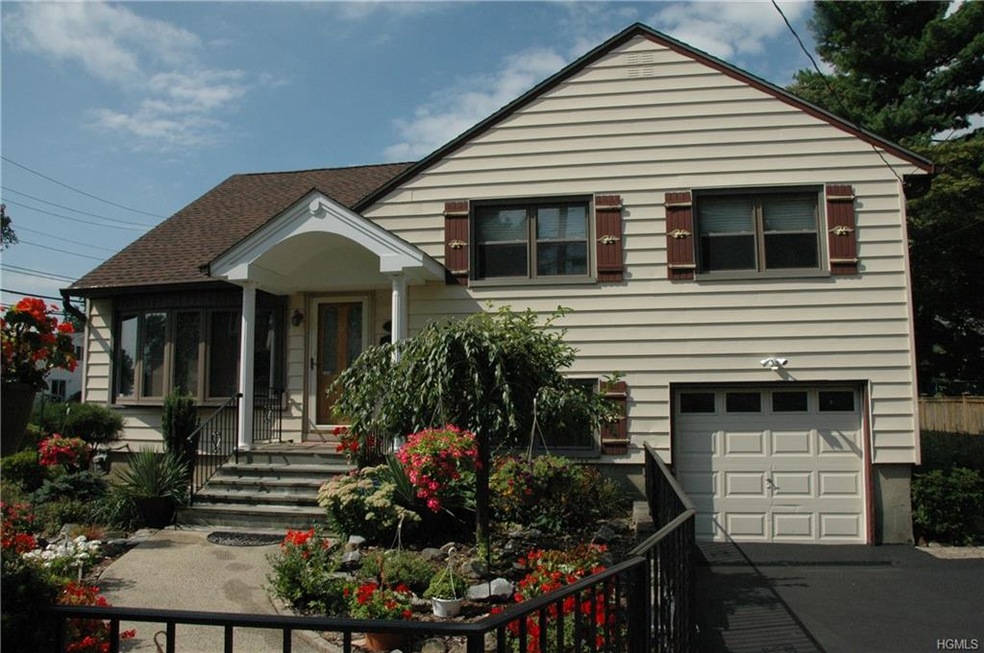 217 Roundhill Dr, Yonkers, NY 10710 - photo 1