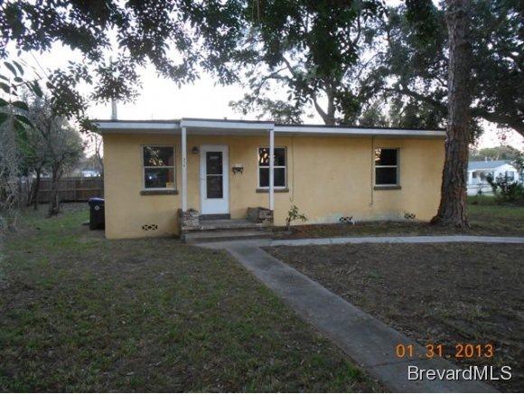 519 S Robbins Ave, Titusville, FL 32796 - photo 1
