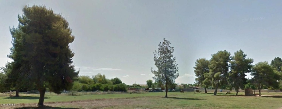 Lot pic 2