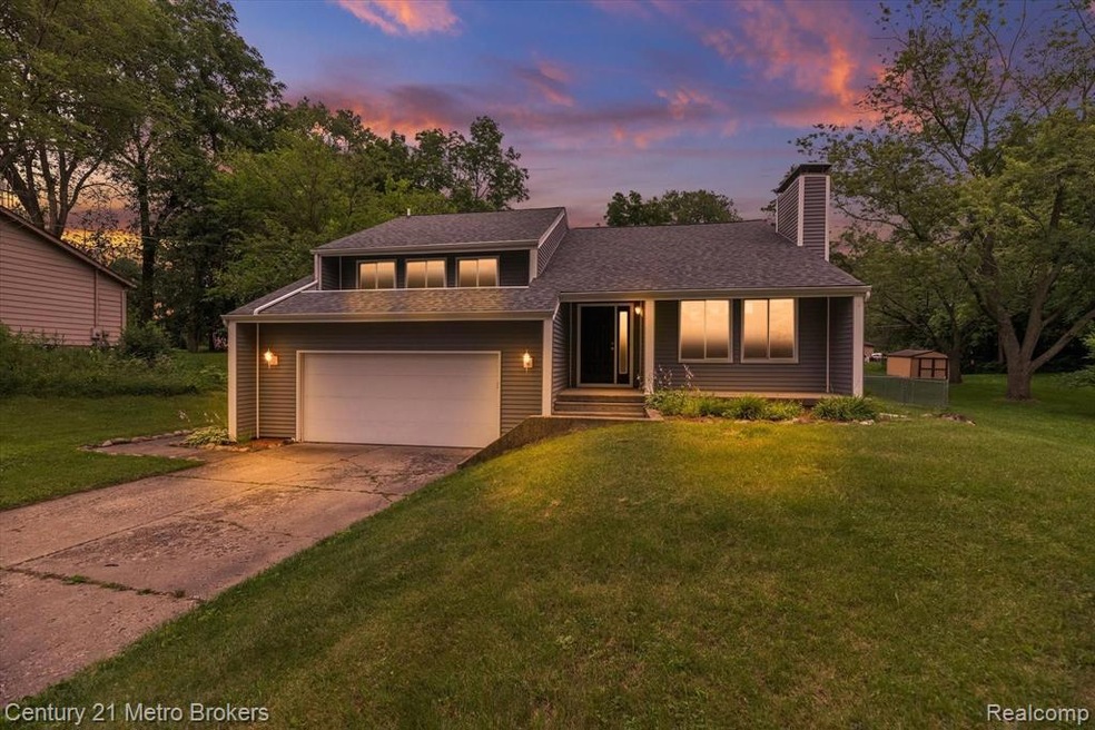 01-6383 Torrey Rd-windowstill-realestate-photograp