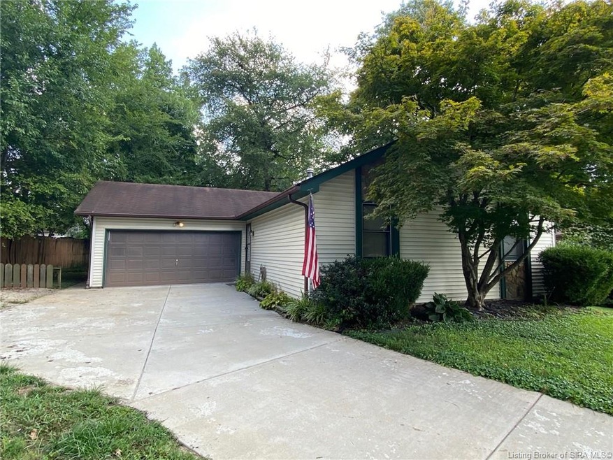 1809 Rita Dr, New Albany, IN 47150 - photo 1