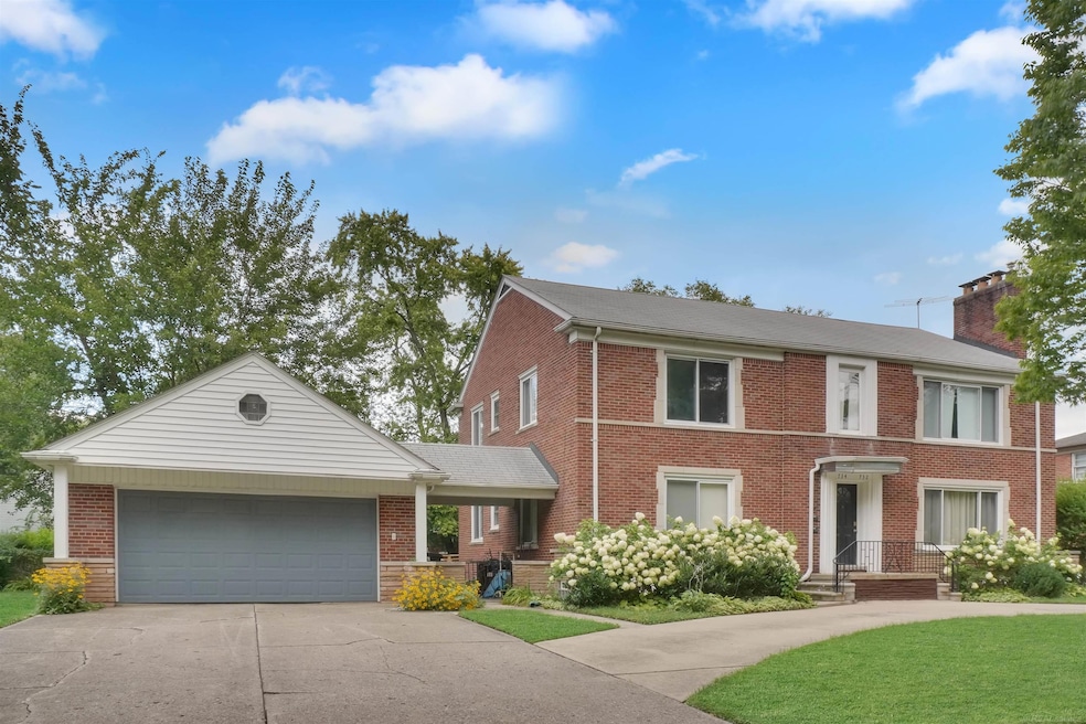 732 734 Harcourt, Grosse Pointe Park, MI 48230 - photo 1