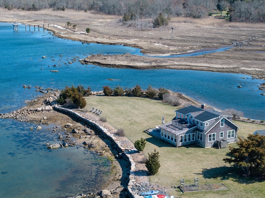 21 Shoreview Ave, Mattapoisett, MA 02739 - photo 1