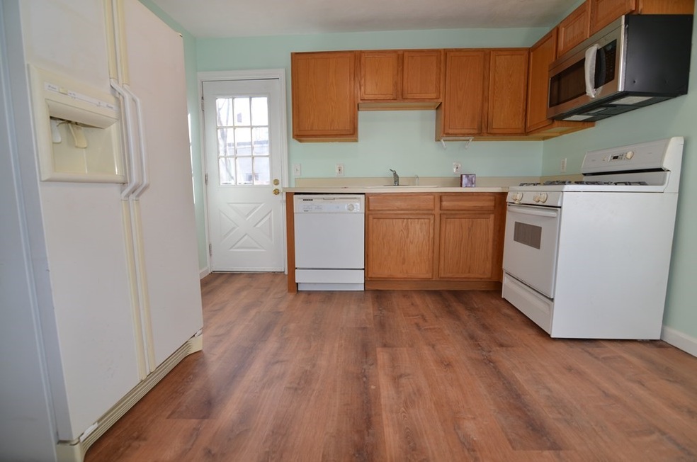 145 S Walnut St unit 1, Quincy, MA 02169 - photo 1