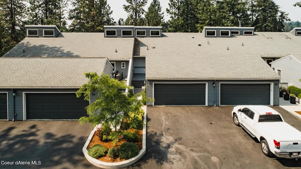 2_Exterior of Condo