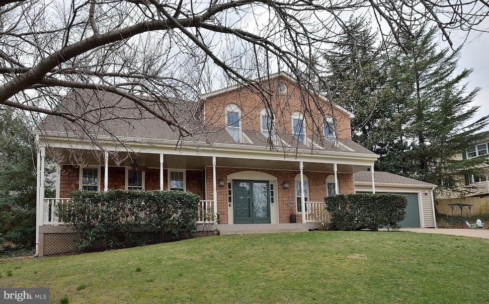 1917 Windmill Ln, Alexandria, VA 22307 - photo 1