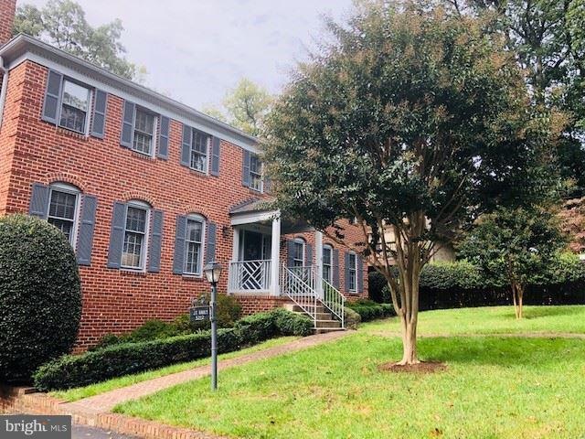 3212 N Nottingham St, Arlington, VA 22207 - photo 1