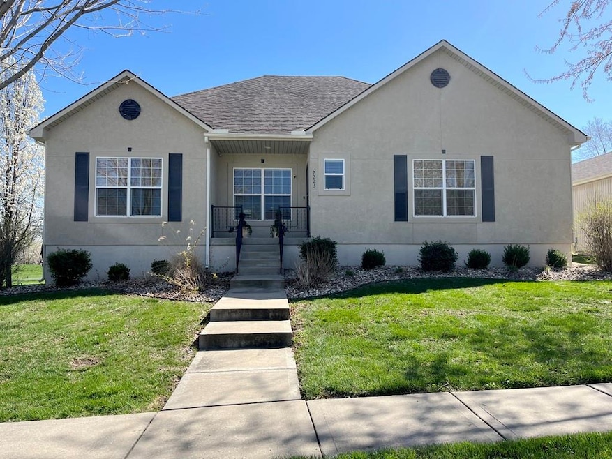 2223 Alexander Creek Dr, Raymore, MO 64083 - photo 1