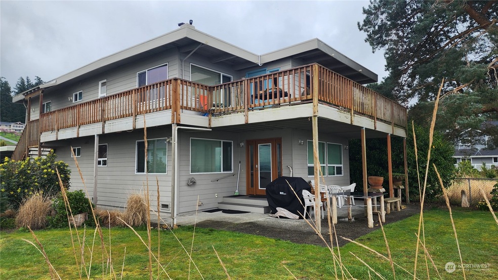 19700 Soundview Dr NW, Stanwood, WA 98292 - photo 1