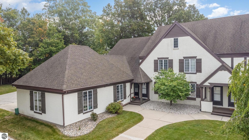 1700 Tartan Trail unit B, Alma, MI 48801 - photo 1