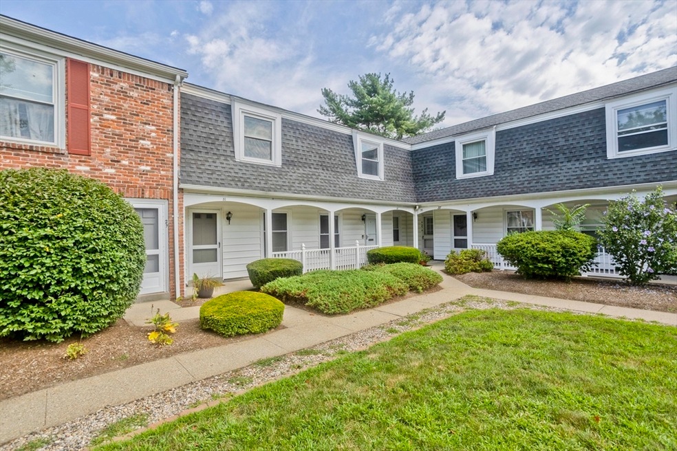 31 Jamestown Dr unit 31, Springfield, MA 01108 - photo 1