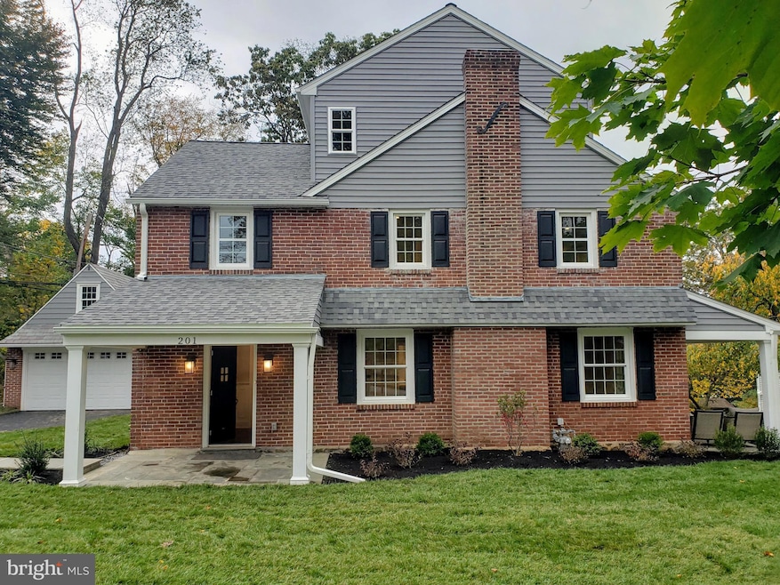 201 Greenbriar Ln, Havertown, PA 19083 - photo 1