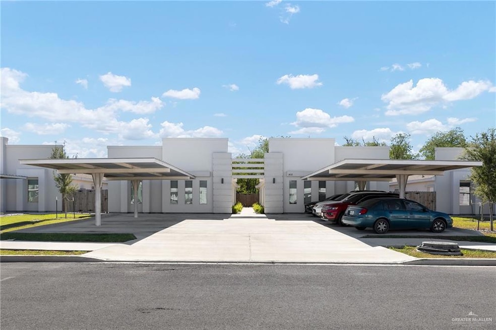 902 Starr St, Mercedes, TX 78570 - photo 1