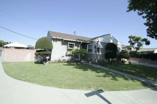 Grassy Front Yard